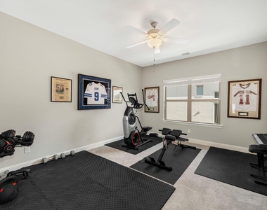 1107 S Sarah Street - Photo Thumbnail 27