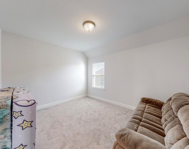 16809 Clover Drive - Photo Thumbnail 22