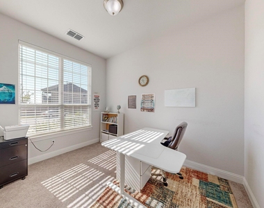 16809 Clover Drive - Photo Thumbnail 10
