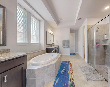 16809 Clover Drive - Photo Thumbnail 15