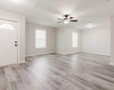 501 Edgewood Avenue - Photo Thumbnail 2