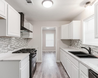 501 Edgewood Avenue - Photo Thumbnail 5
