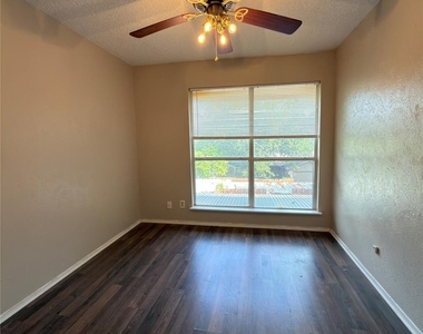 358 Valley Park Drive - Photo Thumbnail 20