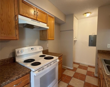 358 Valley Park Drive - Photo Thumbnail 13
