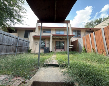 358 Valley Park Drive - Photo Thumbnail 32