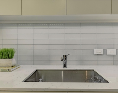 1504 Burlew Street - Photo Thumbnail 21