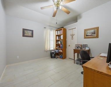 1023 High Cotton Lane - Photo Thumbnail 24