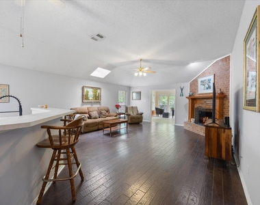 1023 High Cotton Lane - Photo Thumbnail 8