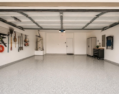 1114 Hidden Creek Drive - Photo Thumbnail 19