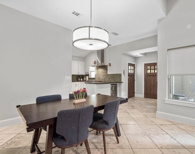 4319 Cabell Drive - Photo Thumbnail 13