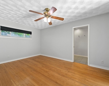 3468 Townsend Drive - Photo Thumbnail 15
