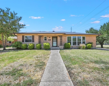 3468 Townsend Drive - Photo Thumbnail 1