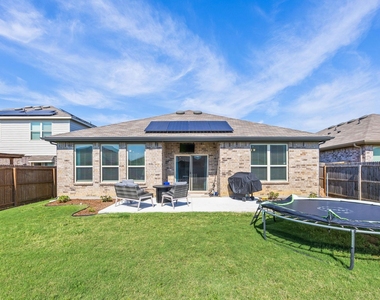 1017 Waverly Drive - Photo Thumbnail 24