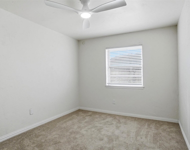 129 Mountain View Drive - Photo Thumbnail 11