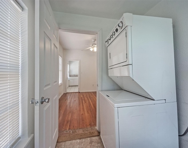 5407 Worth Street - Photo Thumbnail 15