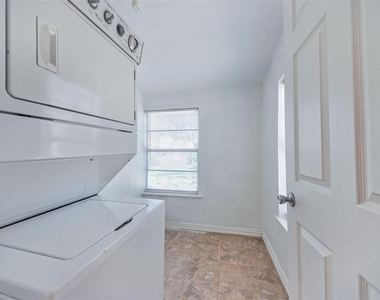 5407 Worth Street - Photo Thumbnail 14