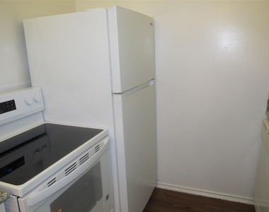 9600 Royal Lane - Photo Thumbnail 7