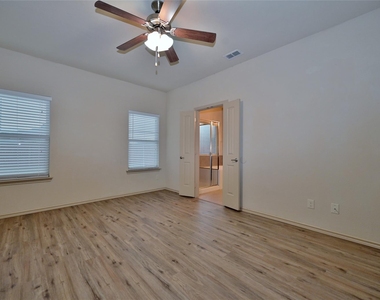 5921 Comanche Peak Drive - Photo Thumbnail 16