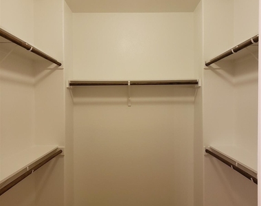 4153 Comanche Drive - Photo Thumbnail 6