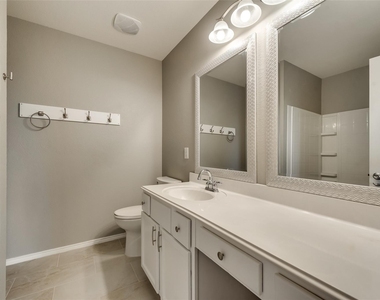 206 Spruce Trail - Photo Thumbnail 13