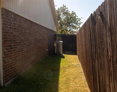 4915 S Prairieview Court - Photo Thumbnail 32