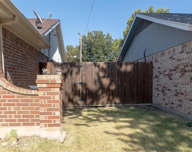 4915 S Prairieview Court - Photo Thumbnail 29