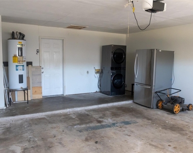 4915 S Prairieview Court - Photo Thumbnail 36