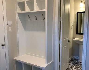 3909 Morel Drive - Photo Thumbnail 5