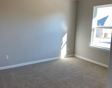 3909 Morel Drive - Photo Thumbnail 12