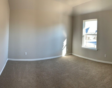 3909 Morel Drive - Photo Thumbnail 13
