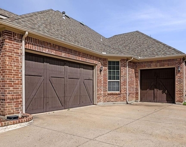 956 Byron Street - Photo Thumbnail 1