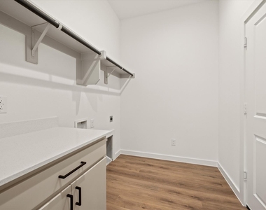 312 Tillery Circle - Photo Thumbnail 19