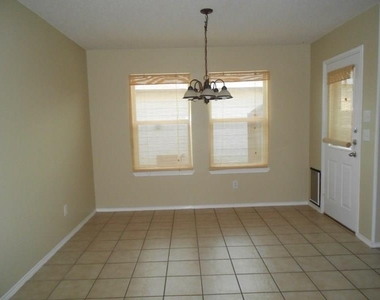 9512 George Washington Drive - Photo Thumbnail 3