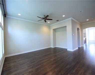 6269 Oram Street - Photo Thumbnail 13