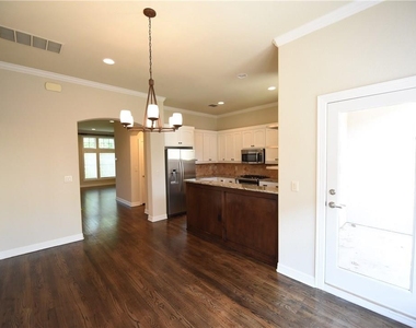 6269 Oram Street - Photo Thumbnail 10