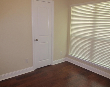 4024 Eric Drive - Photo Thumbnail 21
