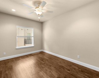 2952 Sheridan Drive - Photo Thumbnail 25