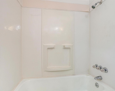 1104 Julie Street - Photo Thumbnail 30