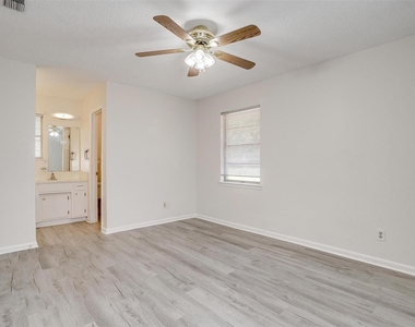 1104 Julie Street - Photo Thumbnail 23