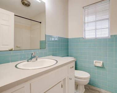 1104 Julie Street - Photo Thumbnail 29