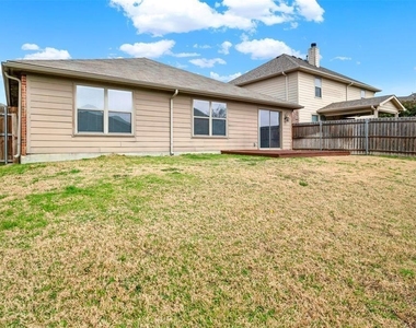 4204 Enchanted Rock Lane - Photo Thumbnail 12
