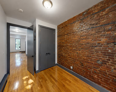 74 Van Buren Street - Photo Thumbnail 2