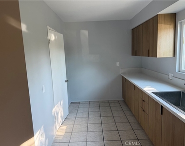 8734 Duarte Avenue - Photo Thumbnail 5