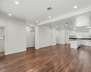 201 N Azusa Avenue - Photo Thumbnail 5