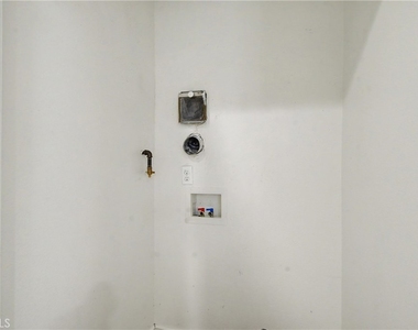 201 N Azusa Avenue - Photo Thumbnail 11