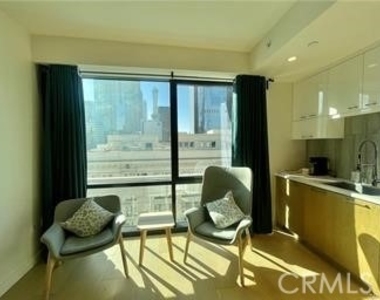 400 S Broadway - Photo Thumbnail 5