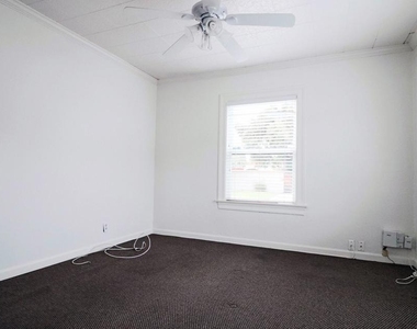 625 Palm Drive - Photo Thumbnail 7