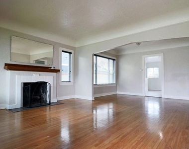 625 Palm Drive - Photo Thumbnail 3