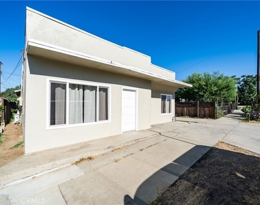 902 S Hope - Photo Thumbnail 1