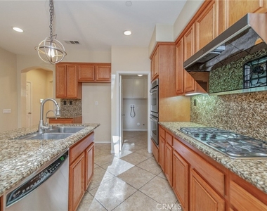 7522 Oakford Court - Photo Thumbnail 12